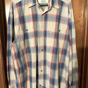 Men’s plaid button down